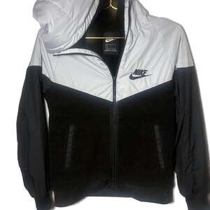 Nike Kids Sportswear Windrunner Hooded Sherpa Fleece Jacket